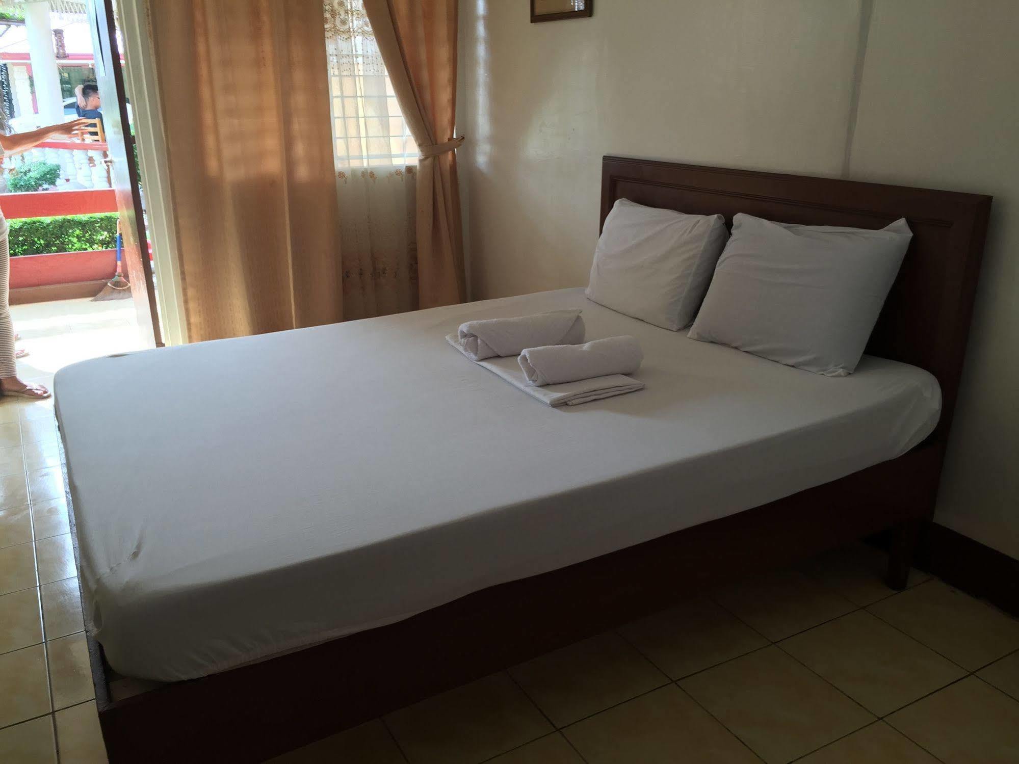 Bayview Inn Ormoc Exterior photo